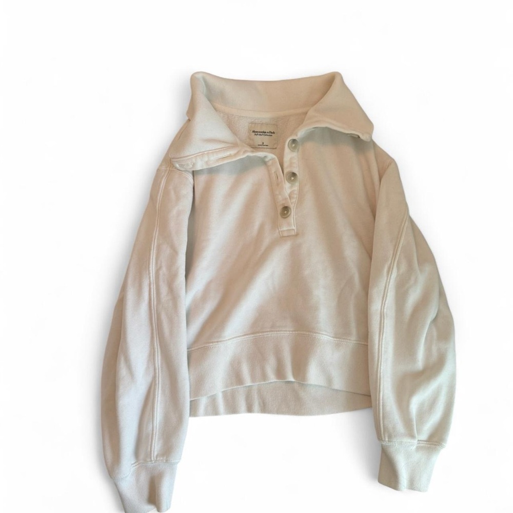 Abercrombie & Fitch White Button-Up Sweatshirt